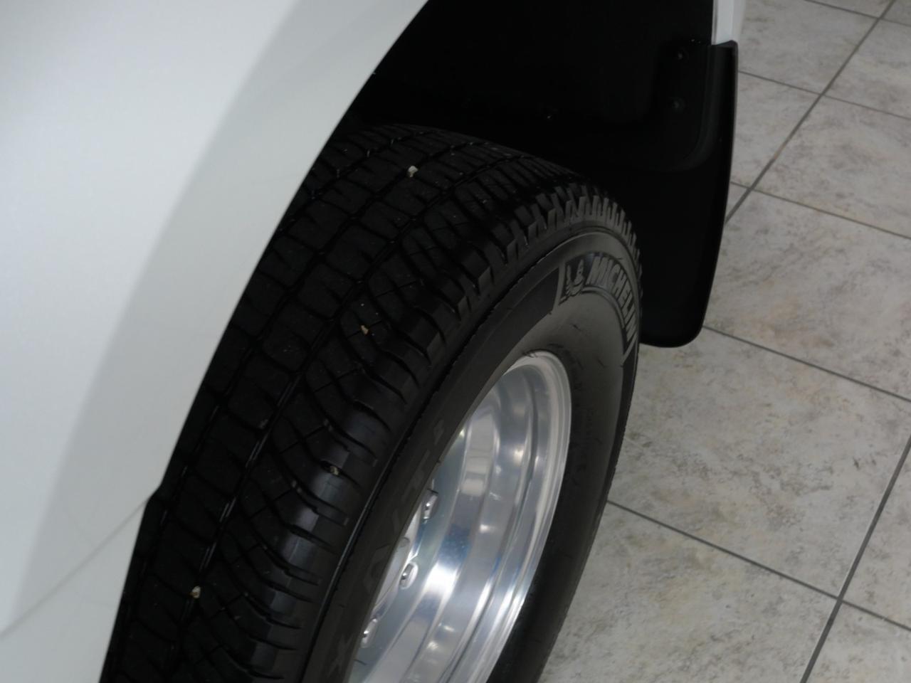 2024 Ford Super Duty F-350 DRW Lariat FX4 High Output 6.7L Power Stroke 4x4 Mansfield TX