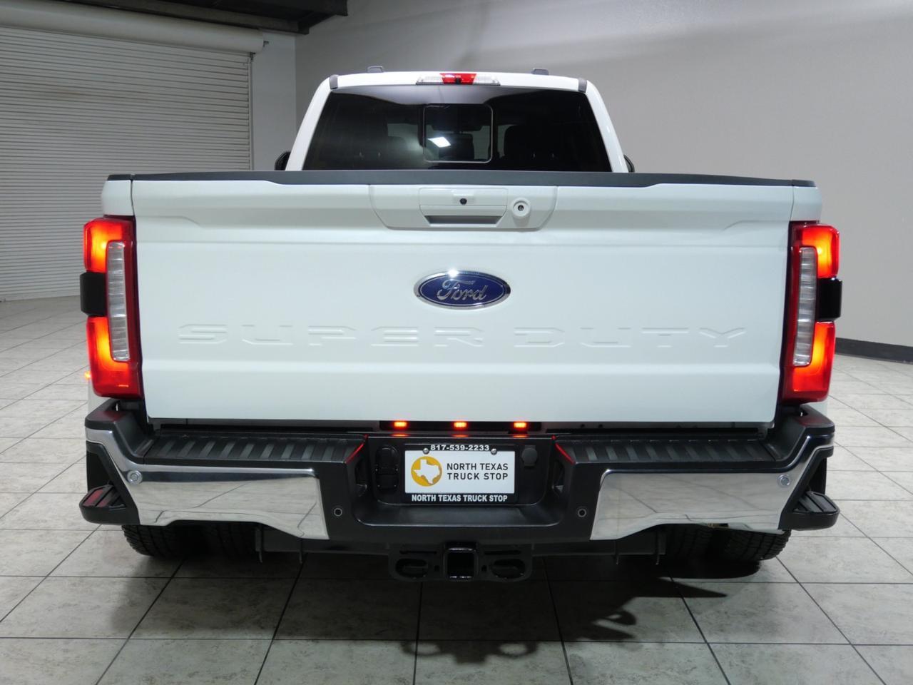 2024 Ford Super Duty F-350 DRW Lariat FX4 High Output 6.7L Power Stroke 4x4 Mansfield TX