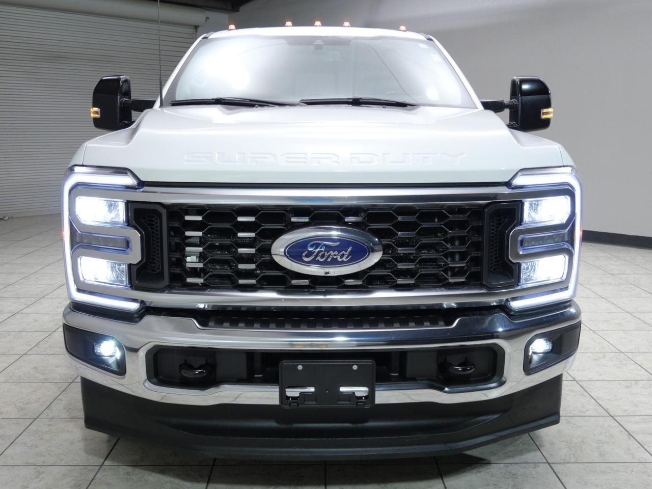 2024 Ford Super Duty F-350 DRW Lariat FX4 High Output 6.7L Power Stroke 4x4 Mansfield TX
