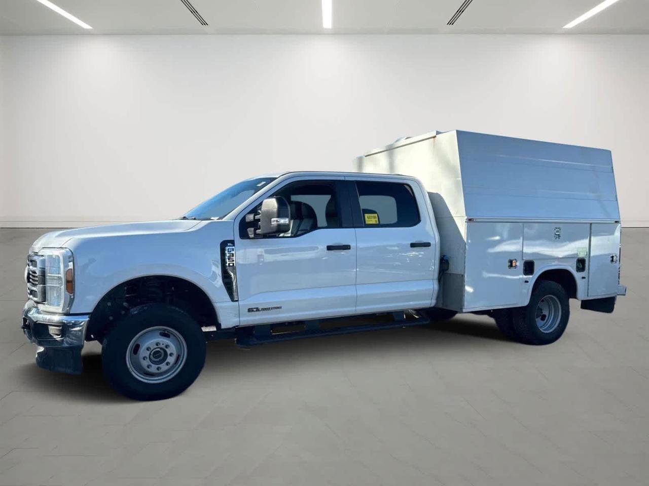 2024 Ford Super Duty F-350 DRW XL Plymouth MA