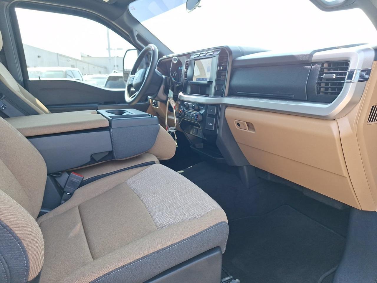 2024 Ford Super Duty F-350 DRW XLT Hurst TX