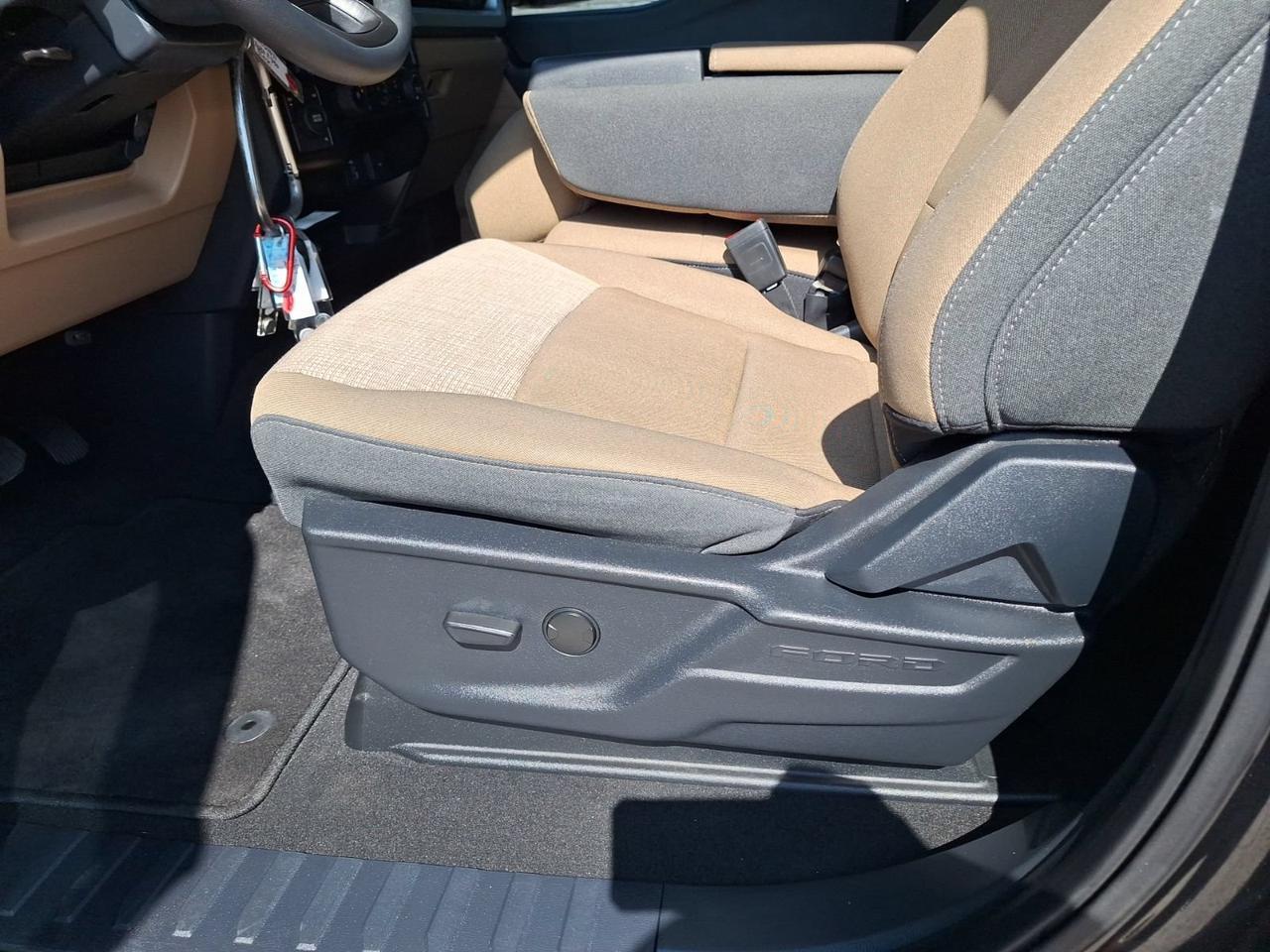 2024 Ford Super Duty F-350 DRW XLT Hurst TX