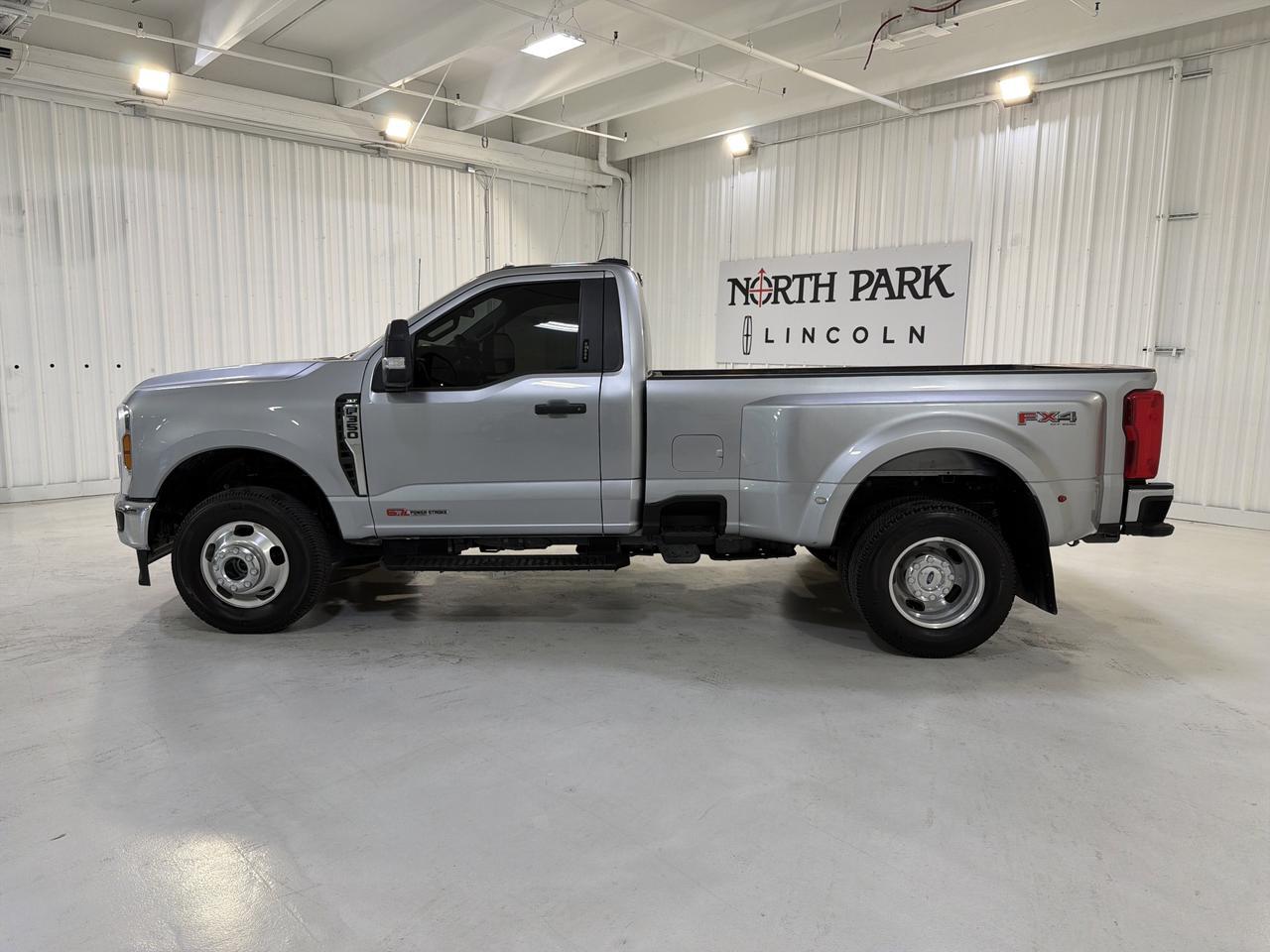 2024 Ford Super Duty F-350 DRW XLT