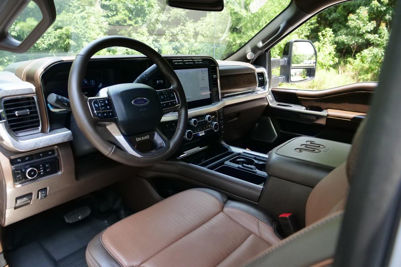 2024 Ford Super Duty F-350 King Ranch 4X4 / DRW / 6.7L Diesel / 5th Wheel! Lincolnton NC