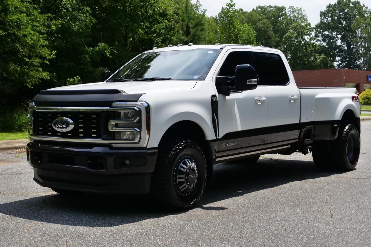 2024 Ford Super Duty F-350 King Ranch 4X4 / DRW / 6.7L Diesel / 5th Wheel! Lincolnton NC