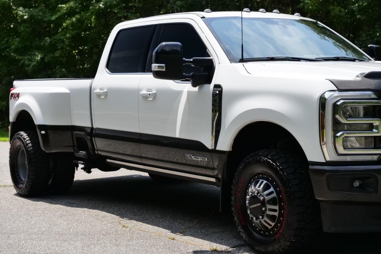 2024 Ford Super Duty F-350 King Ranch 4X4 / DRW / 6.7L Diesel / 5th Wheel! Lincolnton NC