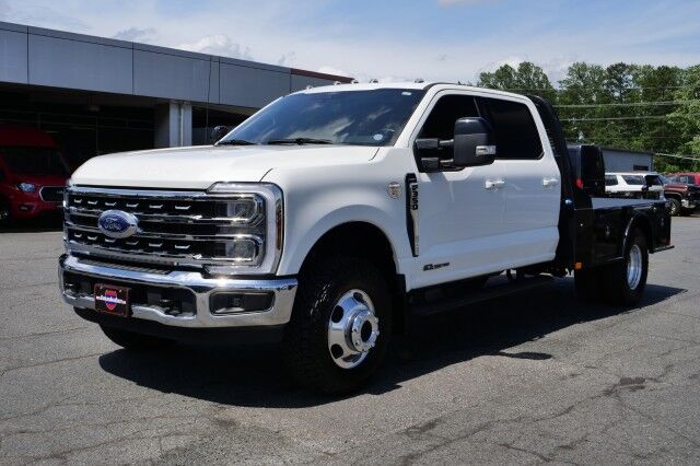 2024 Ford Super Duty F-350 LARIAT 4X4 / DRW / CM Flat Bed / 9FT / Turbo Diesel! High Point NC