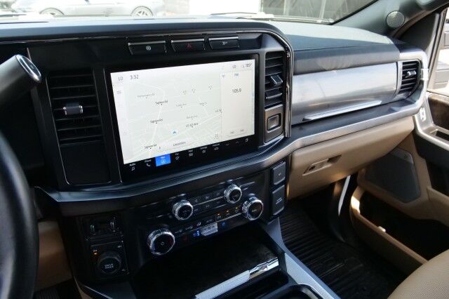 2024 Ford Super Duty F-350 LARIAT 4X4 / DRW / CM Flat Bed / 9FT / Turbo Diesel! High Point NC