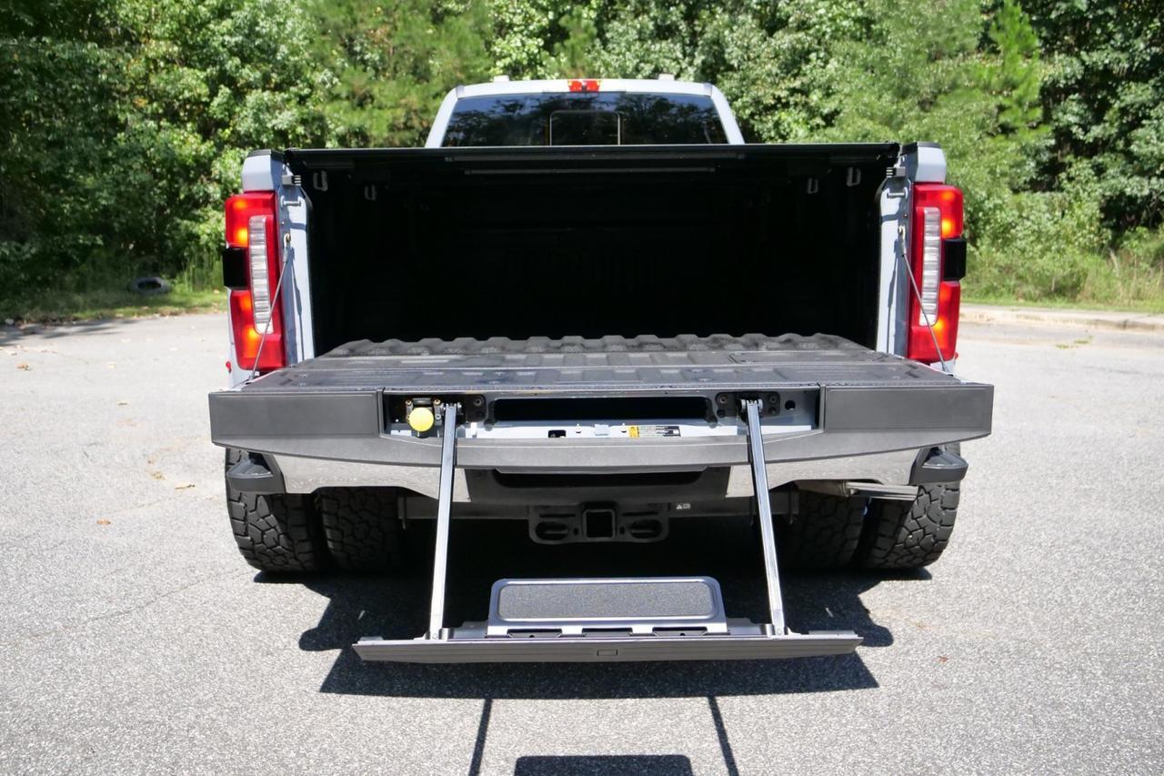 2024 Ford Super Duty F-350 LARIAT 4X4 / DRW / HO Diesel / Ultimate Package Lincolnton NC