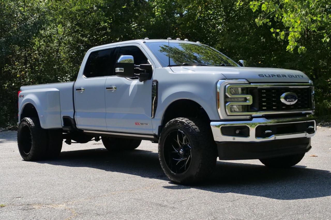 2024 Ford Super Duty F-350 LARIAT 4X4 / DRW / HO Diesel / Ultimate Package Lincolnton NC