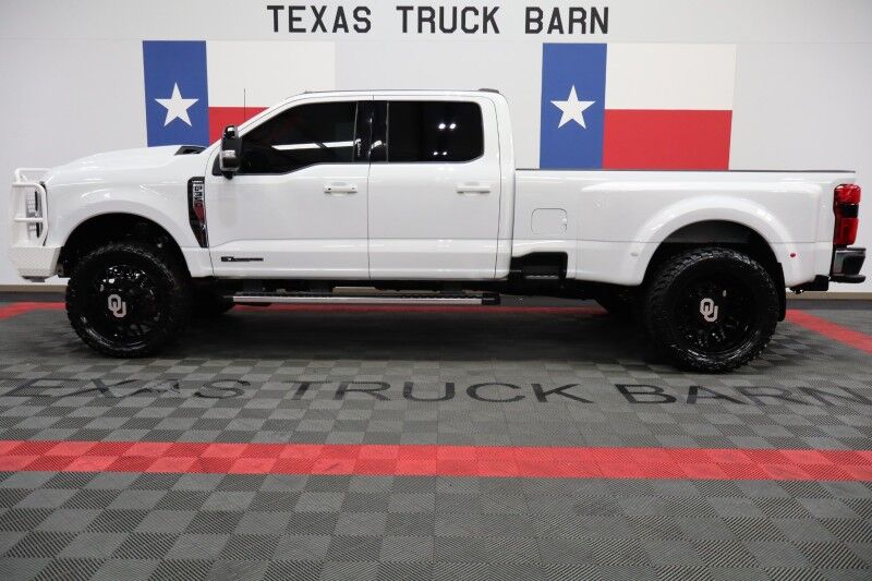 2024 Ford Super Duty F-350 LARIAT 6.7L Diesel Triple Crown Lift 24in Wheels Custom Interior