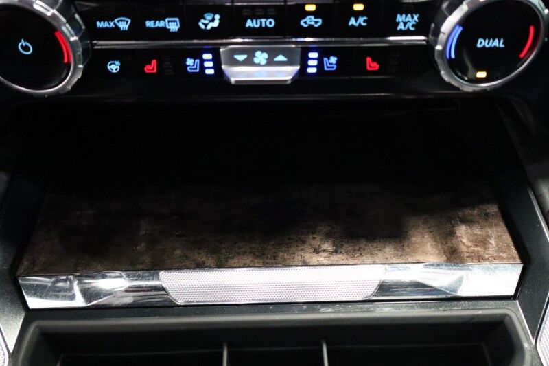 2024 Ford Super Duty F-350 LARIAT 6.7L Diesel Triple Crown Lift 24in Wheels Custom Interior Arlington TX
