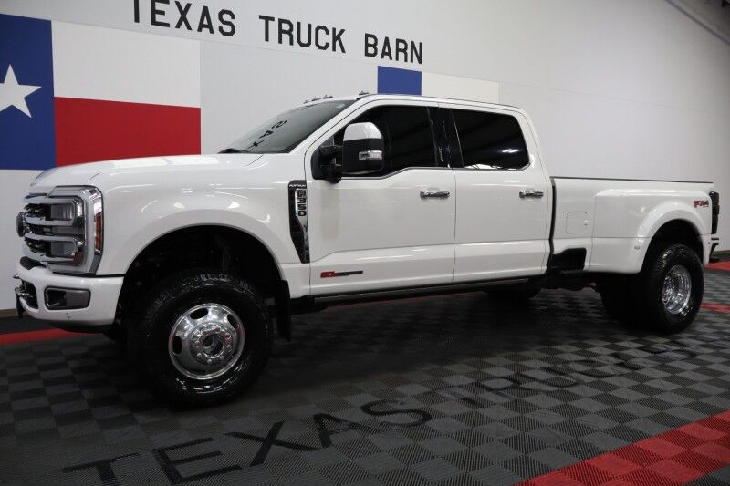 2024 Ford Super Duty F-350 Platinum 6.7L High Output Diesel Fox Shocks NEW 35in