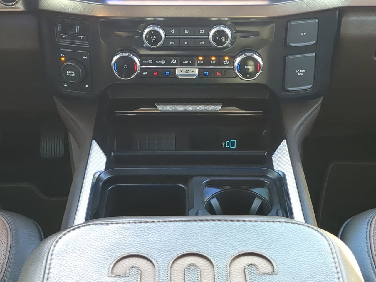 2024 Ford Super Duty F-350 SRW King Ranch Winder GA