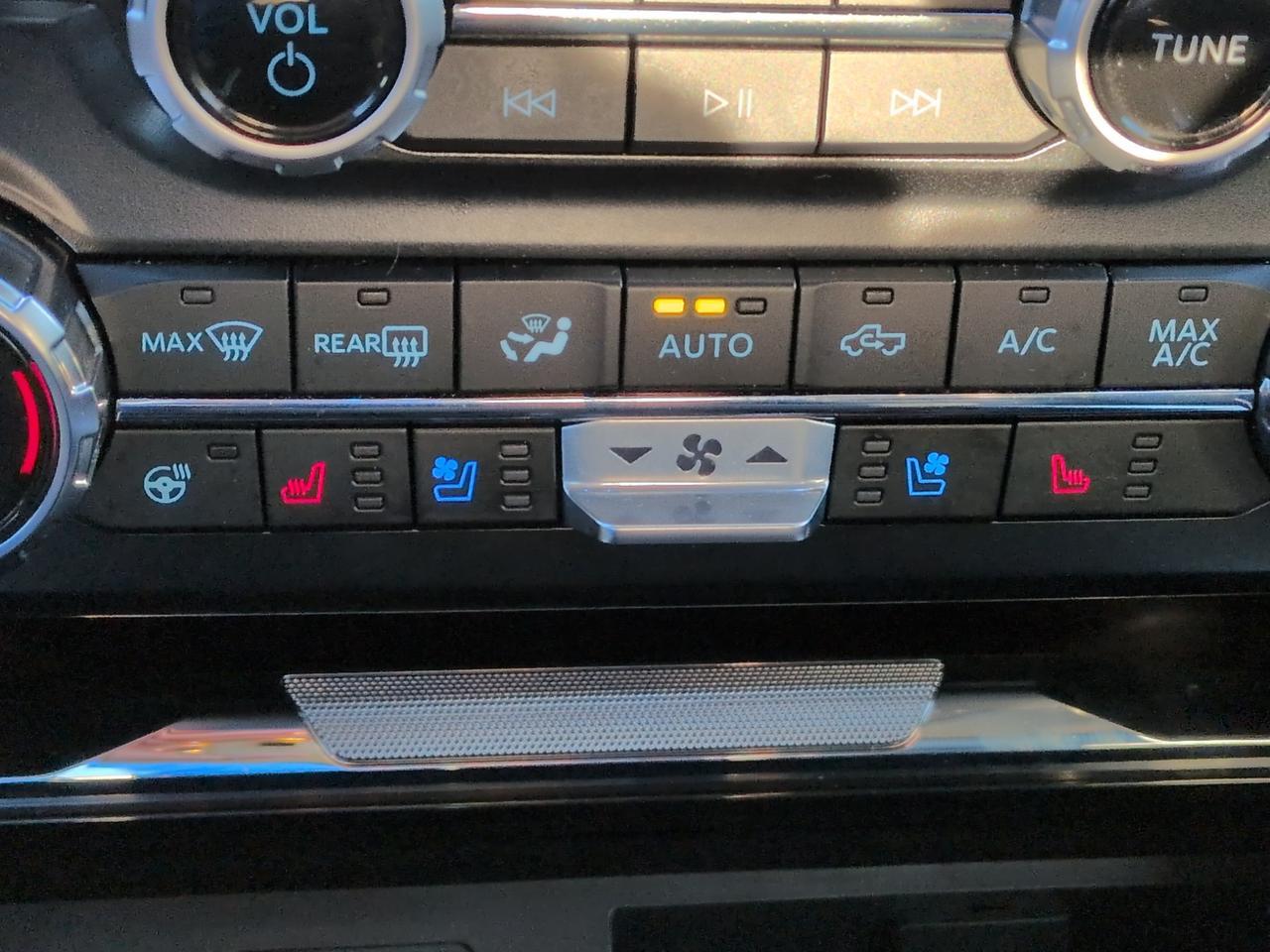 2024 Ford Super Duty F-350 SRW LARIAT Winder GA