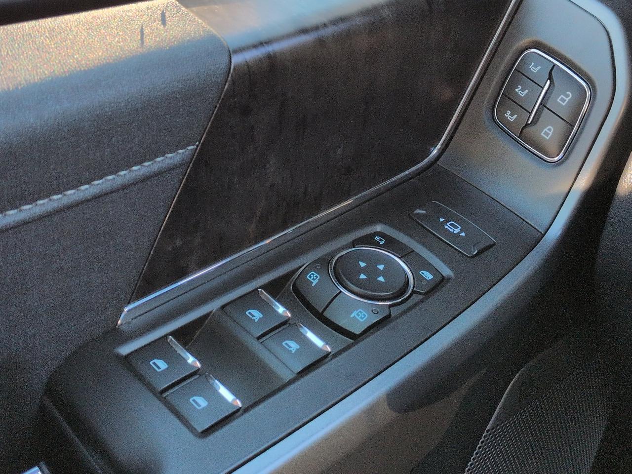 2024 Ford Super Duty F-350 SRW LARIAT Winder GA