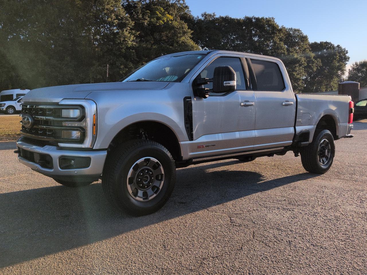 2024 Ford Super Duty F-350 SRW LARIAT Winder GA