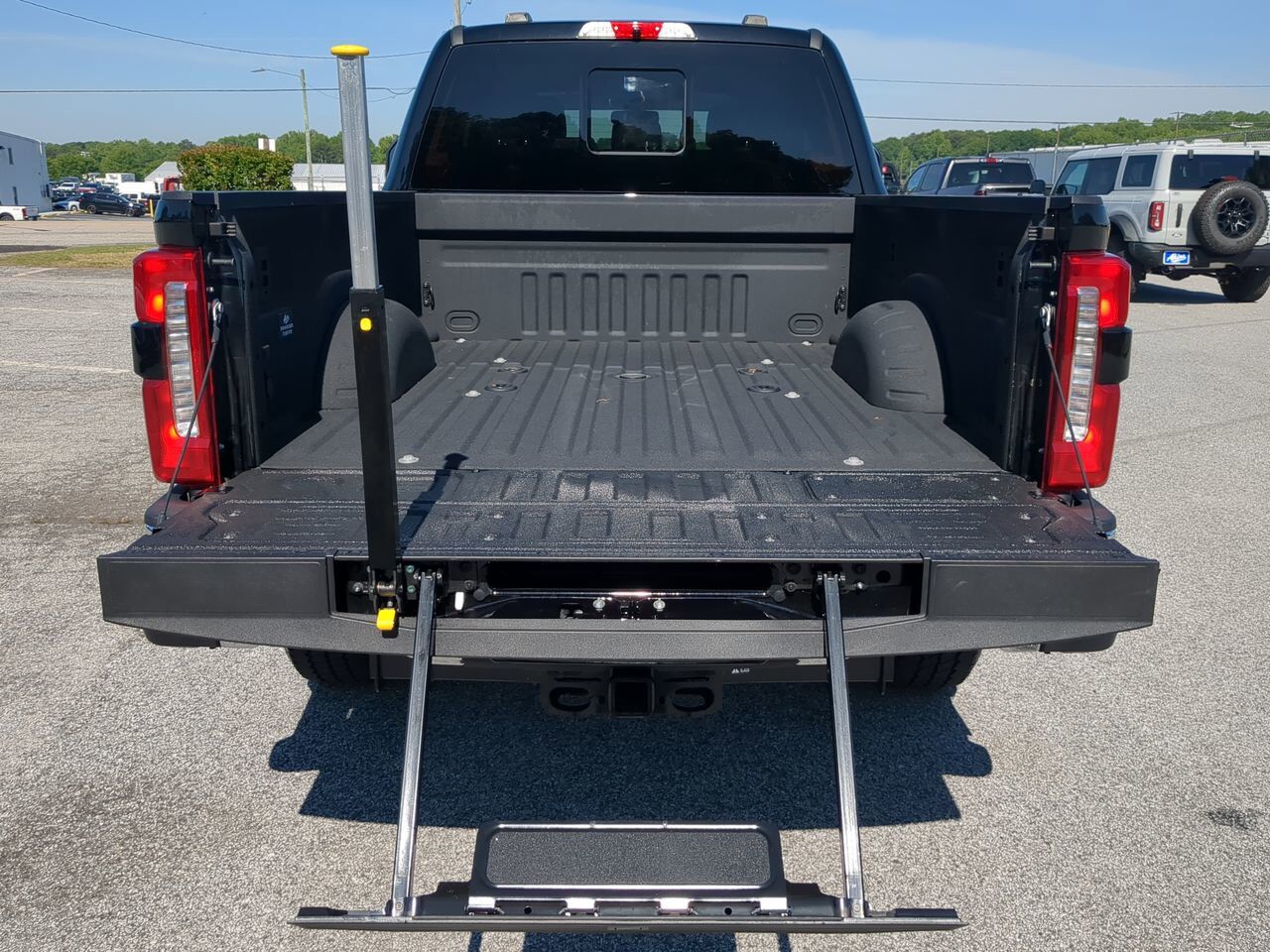 2024 Ford Super Duty F-350 SRW LARIAT Winder GA