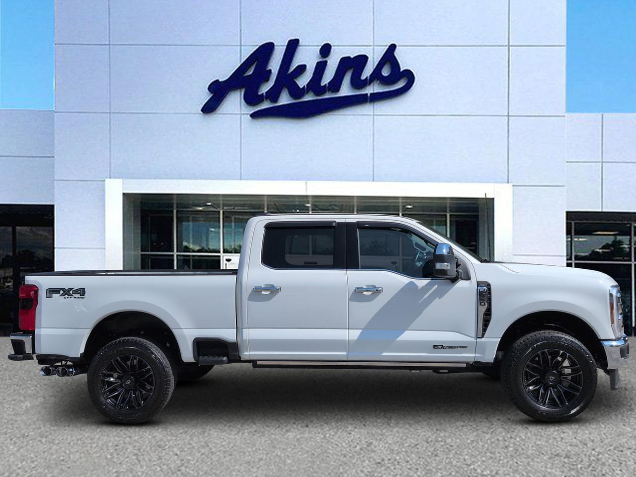 2024 Ford Super Duty F-350 SRW LARIAT