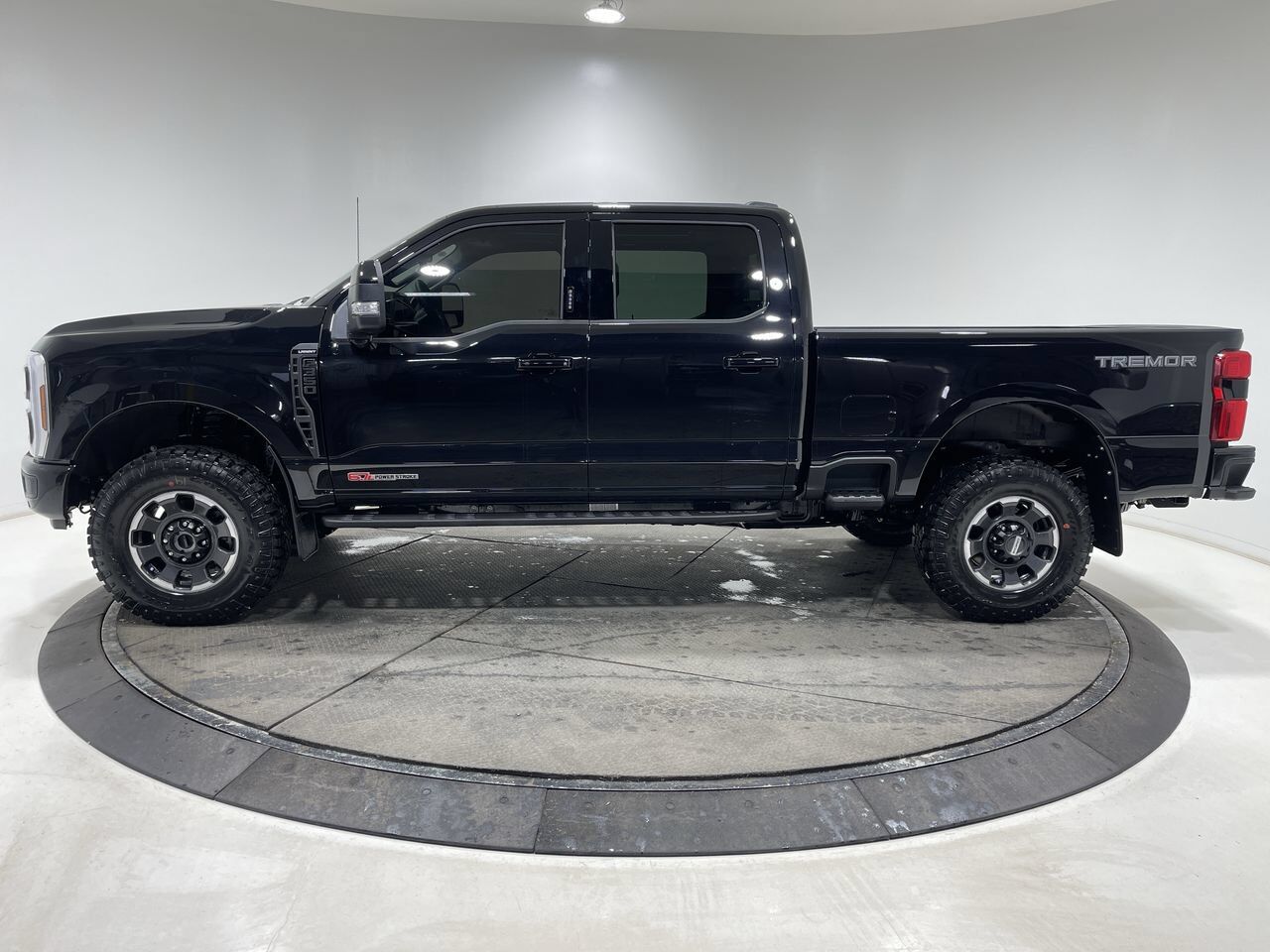 2024 Ford Super Duty F-350 SRW Lariat Sherwood Park AB
