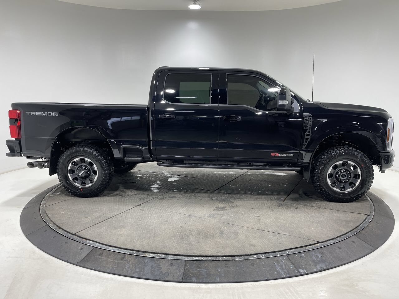 2024 Ford Super Duty F-350 SRW Lariat Sherwood Park AB