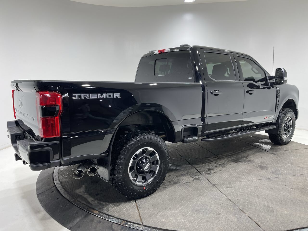 2024 Ford Super Duty F-350 SRW Lariat Sherwood Park AB