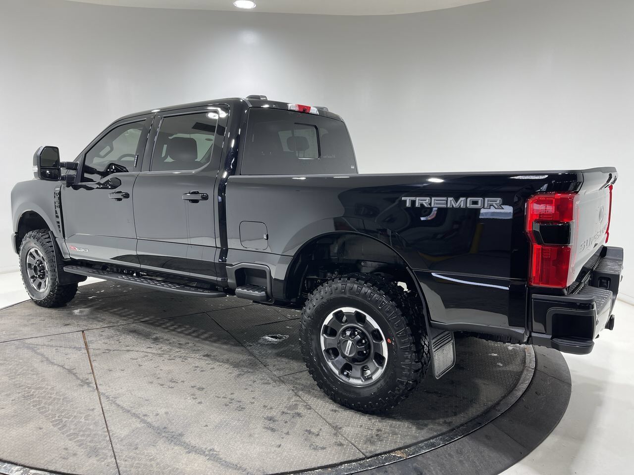 2024 Ford Super Duty F-350 SRW Lariat Sherwood Park AB