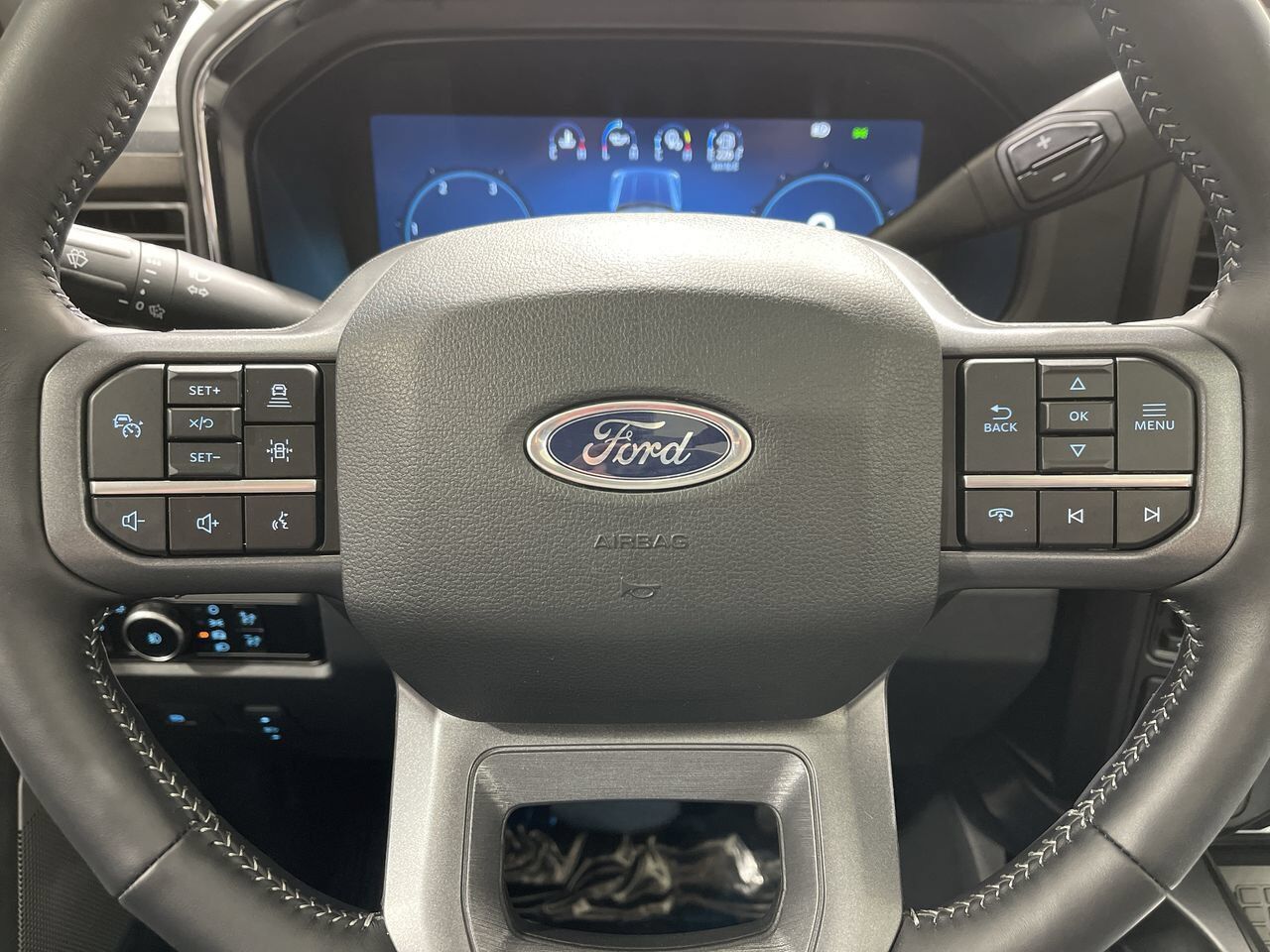 2024 Ford Super Duty F-350 SRW Lariat Sherwood Park AB