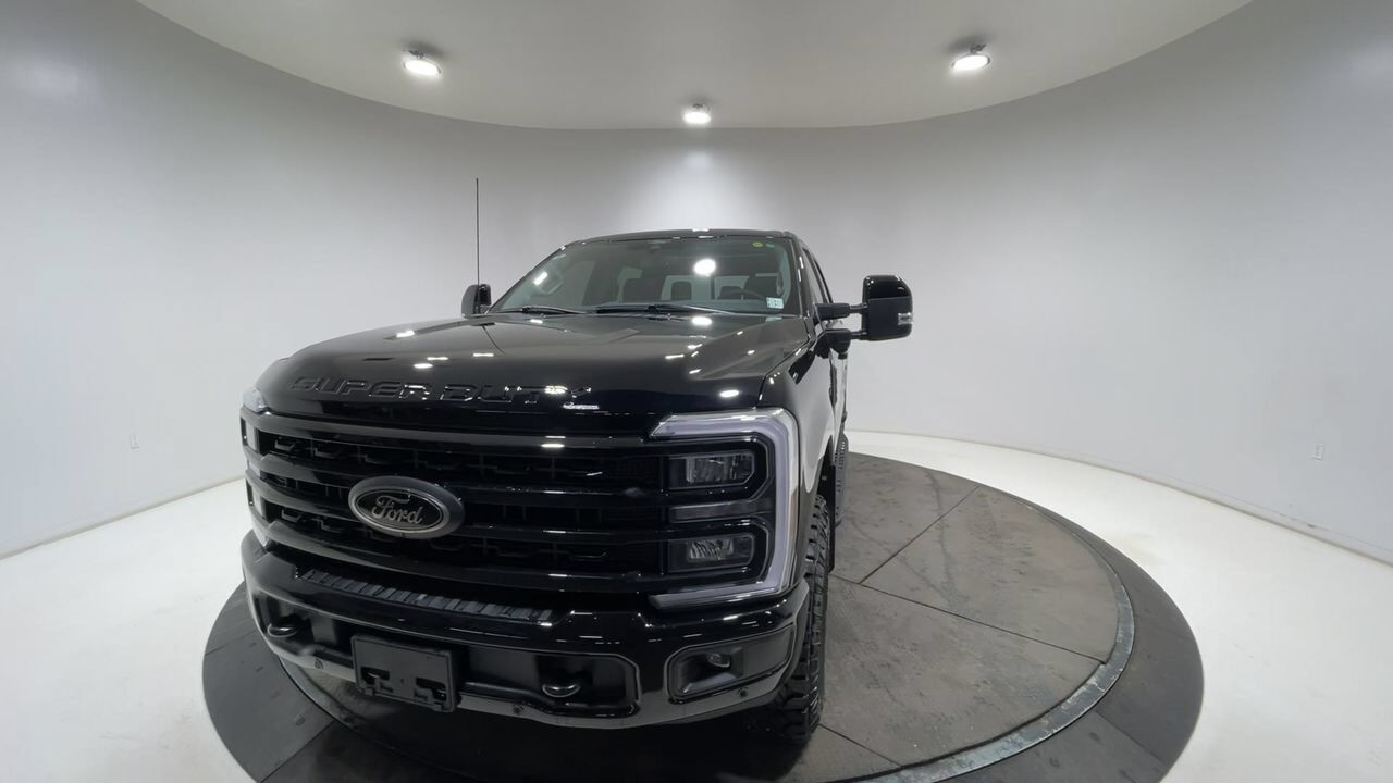 2024 Ford Super Duty F-350 SRW Lariat Sherwood Park AB