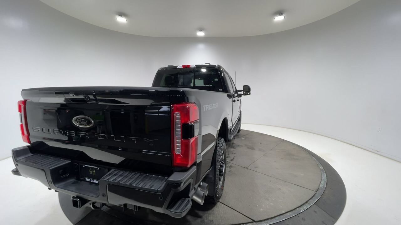 2024 Ford Super Duty F-350 SRW Lariat Sherwood Park AB