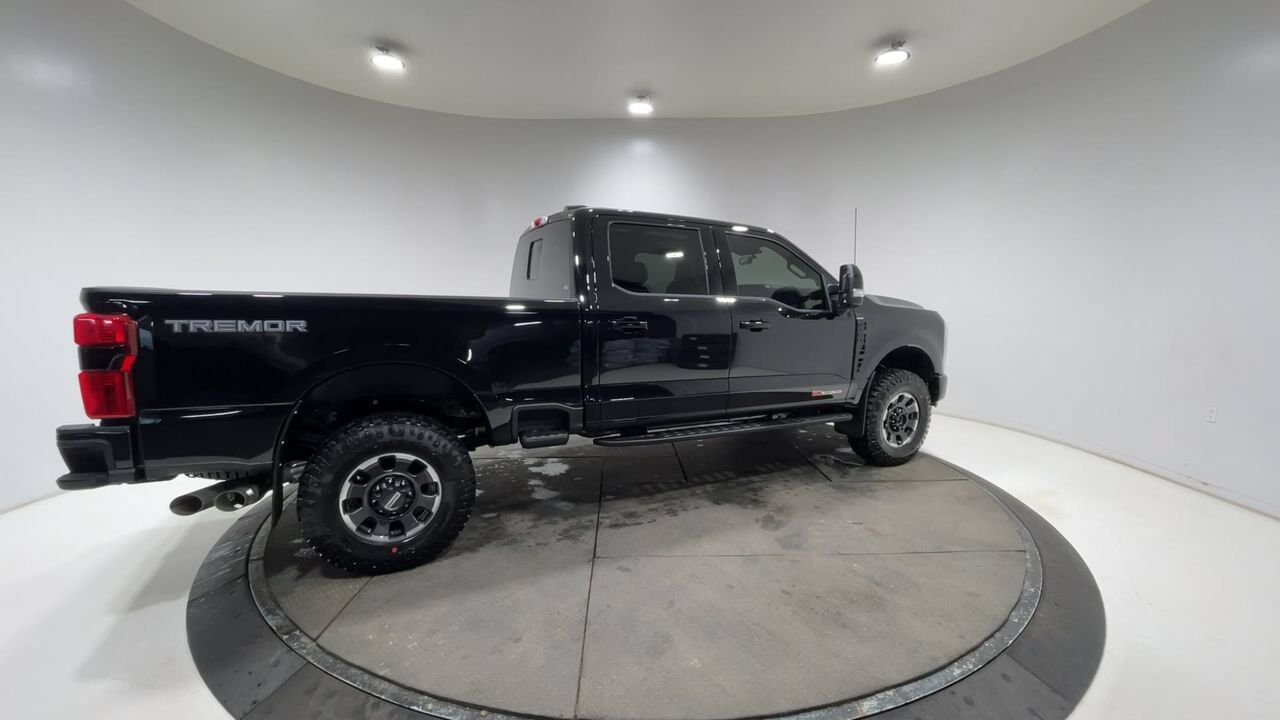 2024 Ford Super Duty F-350 SRW Lariat Sherwood Park AB