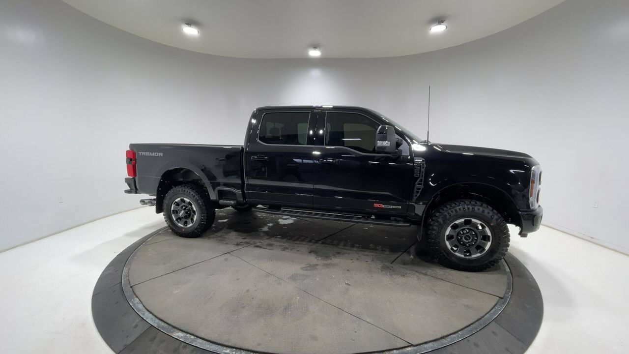 2024 Ford Super Duty F-350 SRW Lariat Sherwood Park AB
