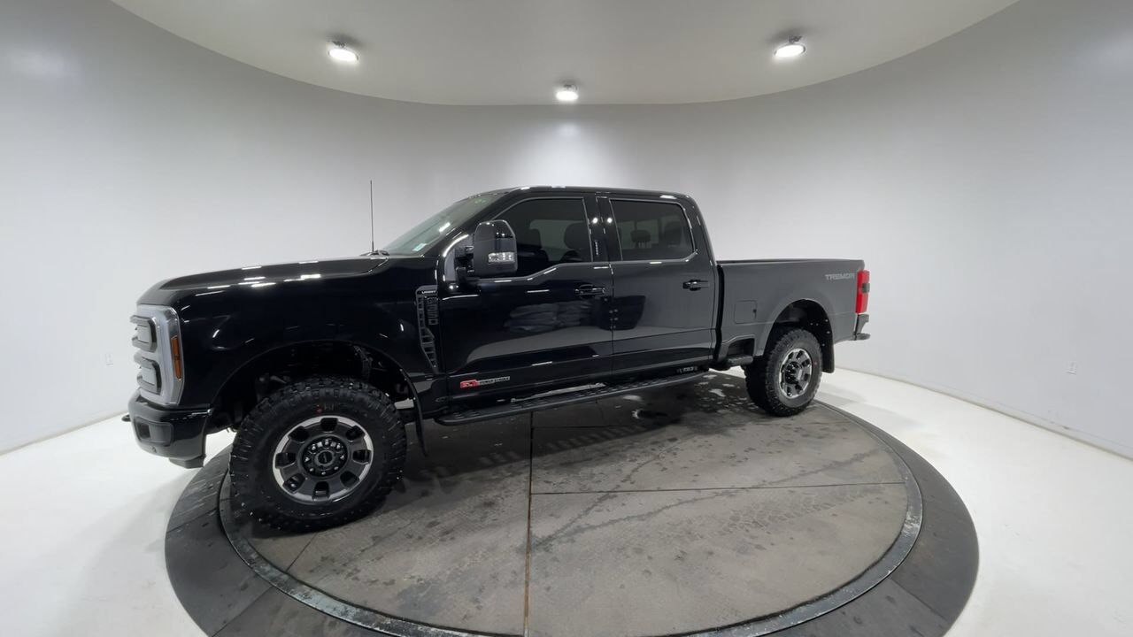 2024 Ford Super Duty F-350 SRW Lariat Sherwood Park AB