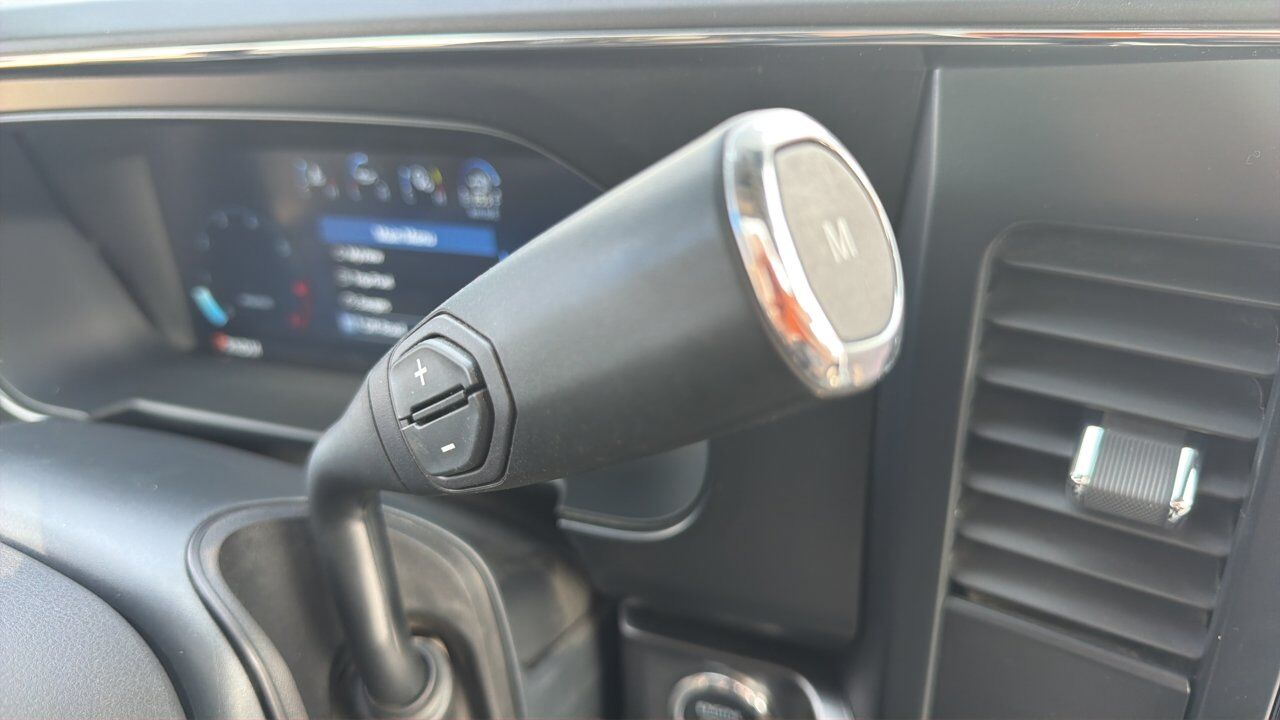 2024 Ford Super Duty F-350 SRW Lariat Sherwood Park AB