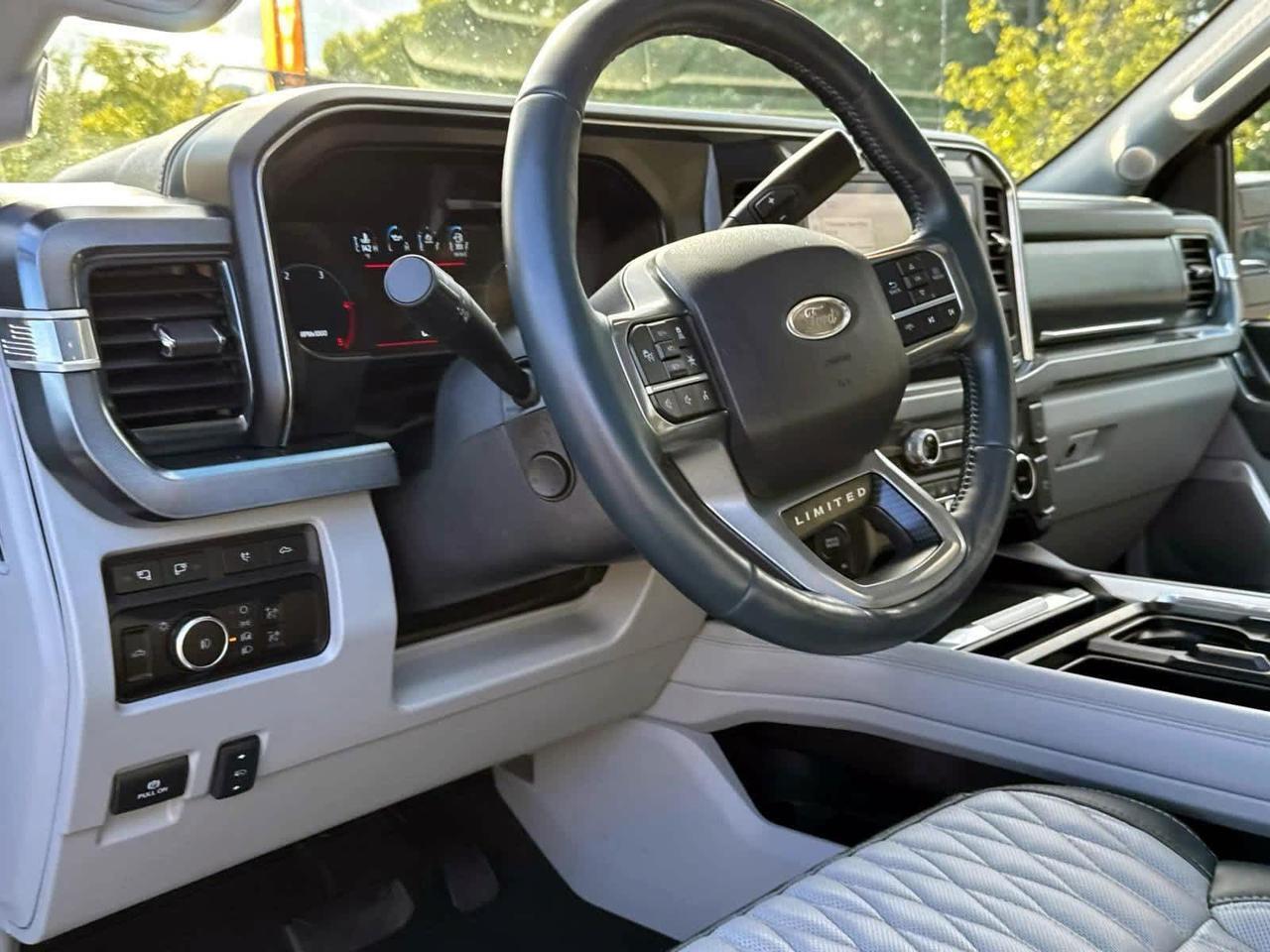 2024 Ford Super Duty F-350 SRW Limited Plymouth MA