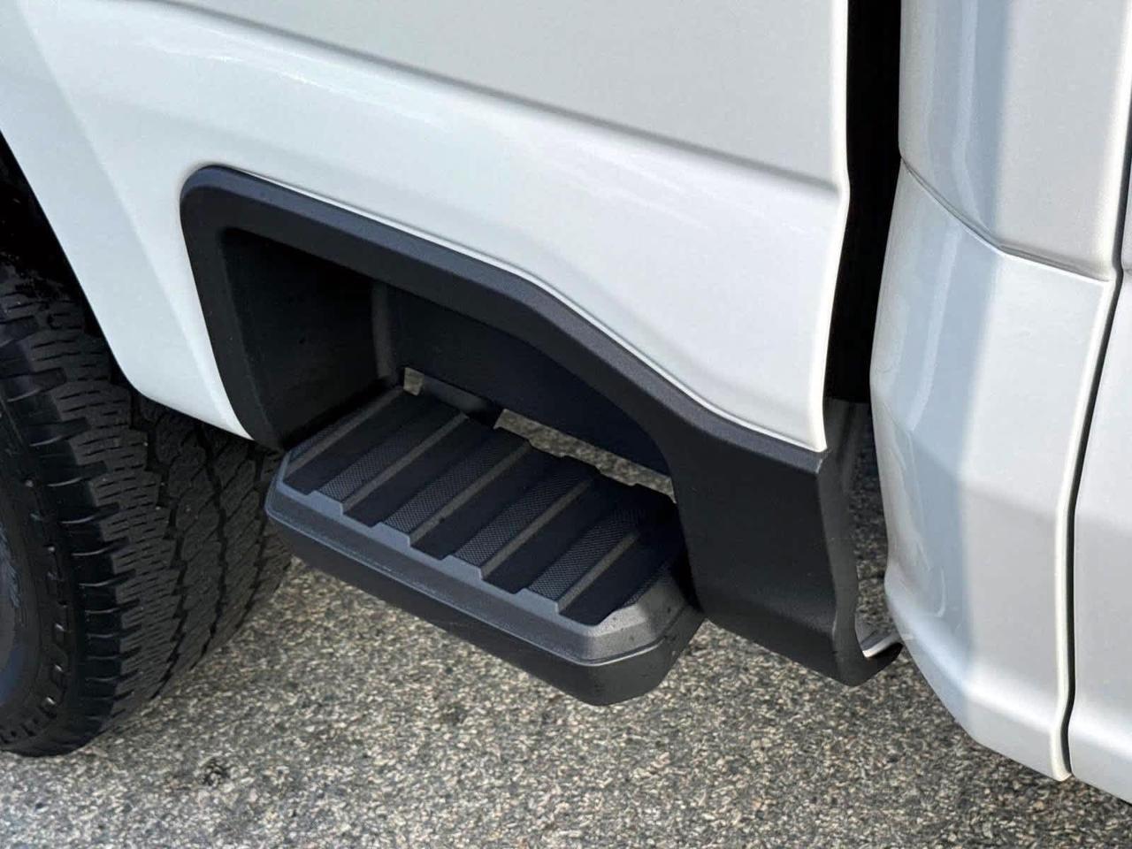 2024 Ford Super Duty F-350 SRW Limited Plymouth MA