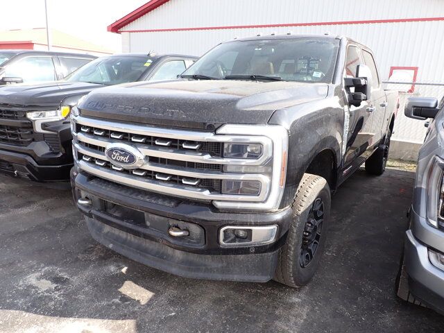 2024 Ford Super Duty F-350 SRW PLATINUM CREW CAB 4WD *DIESEL* Listowel ON