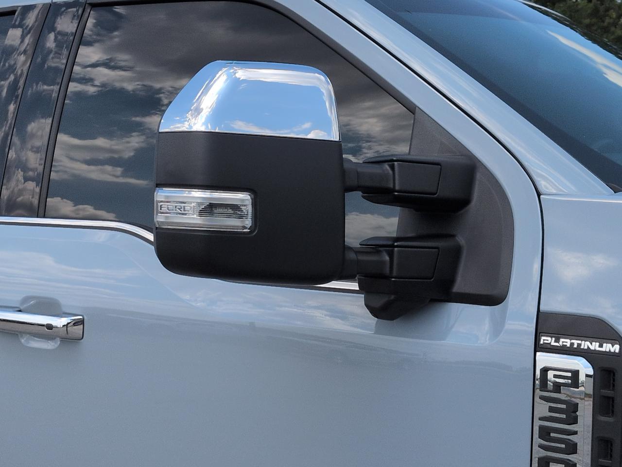 2024 Ford Super Duty F-350 SRW Platinum Winder GA