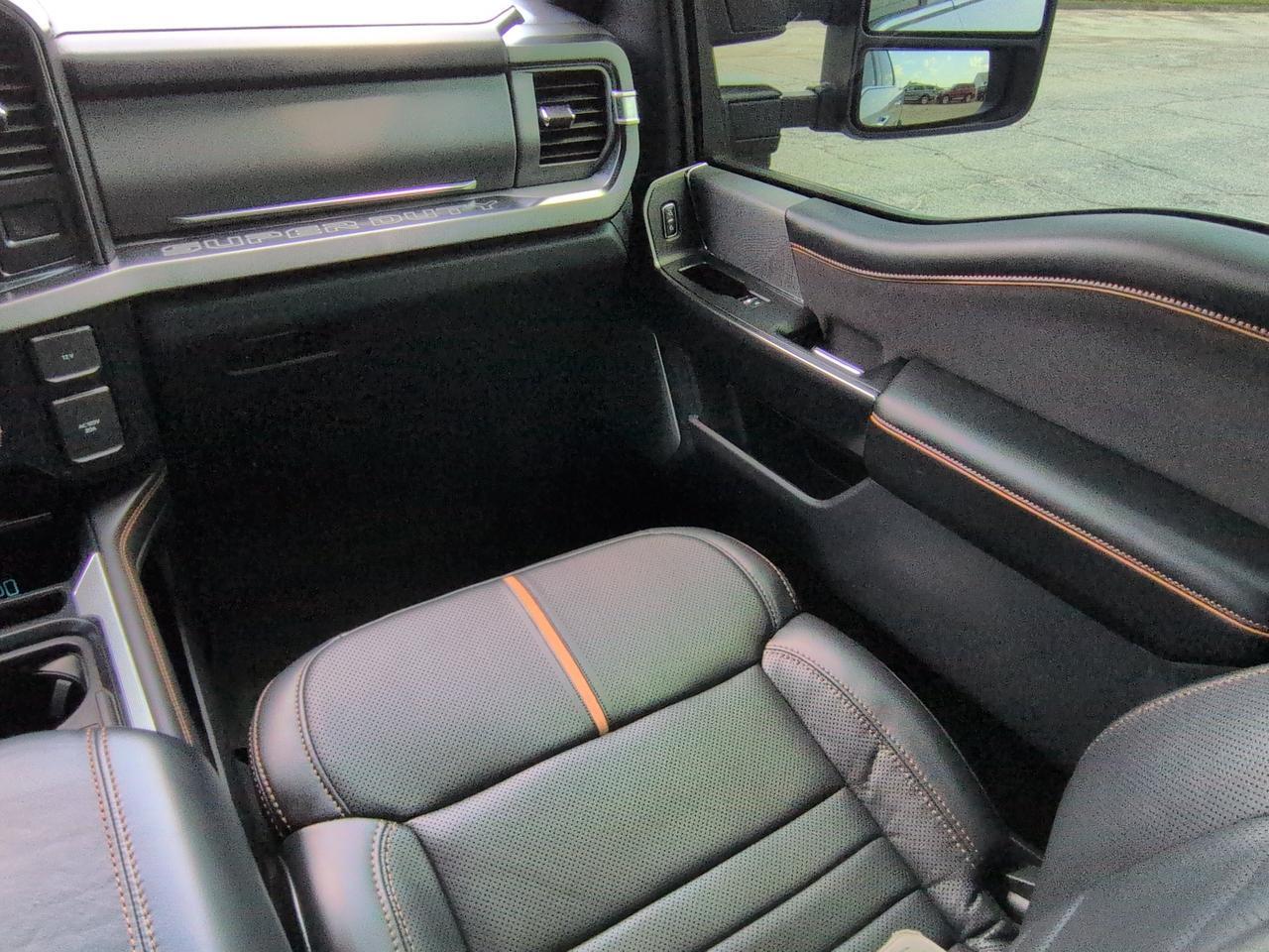 2024 Ford Super Duty F-350 SRW Platinum Winder GA
