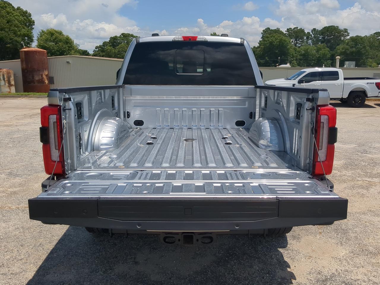 2024 Ford Super Duty F-350 SRW Platinum Winder GA