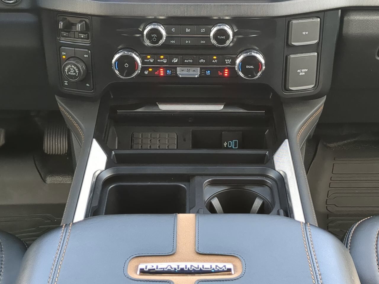 2024 Ford Super Duty F-350 SRW Platinum Winder GA