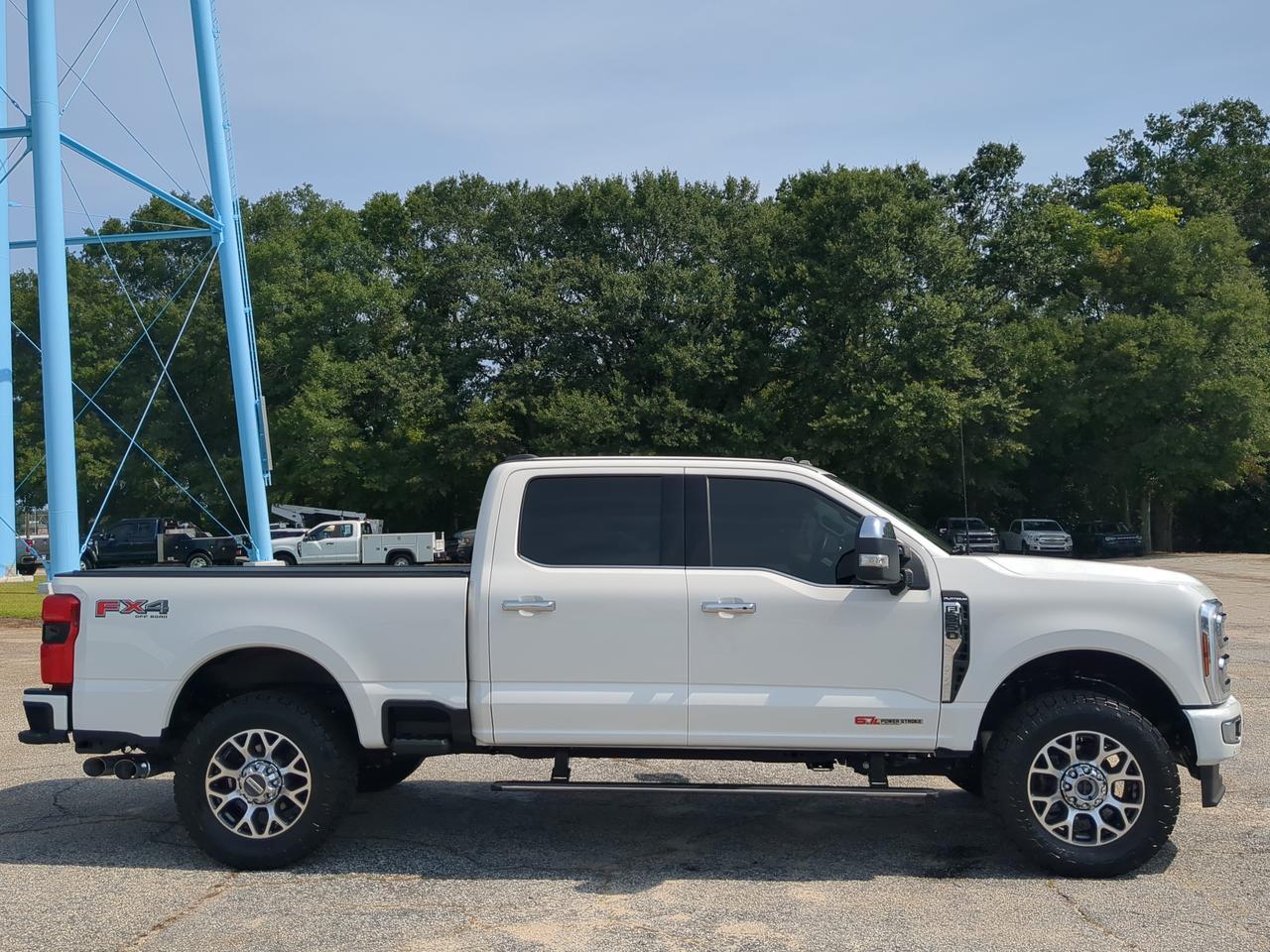 2024 Ford Super Duty F-350 SRW Platinum