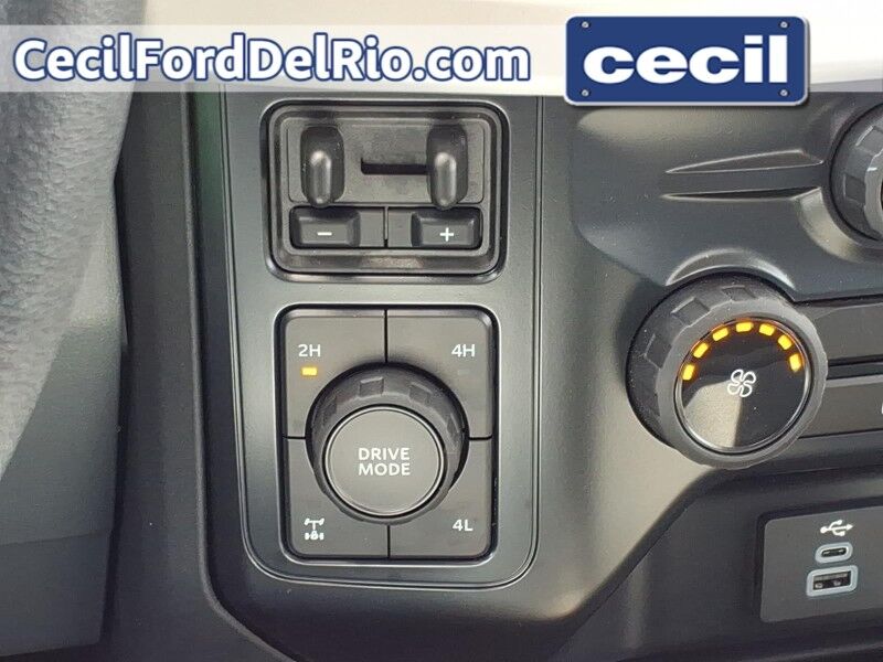 2024 Ford Super Duty F-350 SRW XLT Del Rio TX