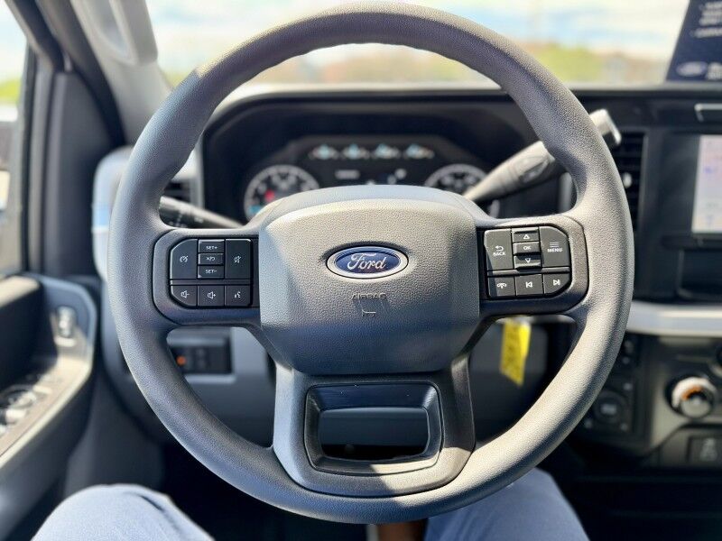 2024 Ford Super Duty F-350 SRW XLT Del Rio TX