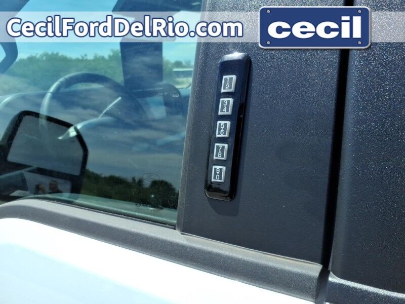 2024 Ford Super Duty F-350 SRW XLT Del Rio TX
