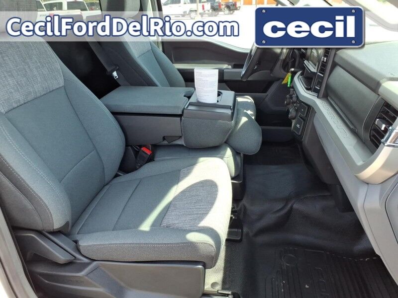 2024 Ford Super Duty F-350 SRW XLT Del Rio TX