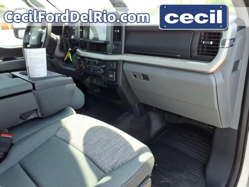 2024 Ford Super Duty F-350 SRW XLT Del Rio TX