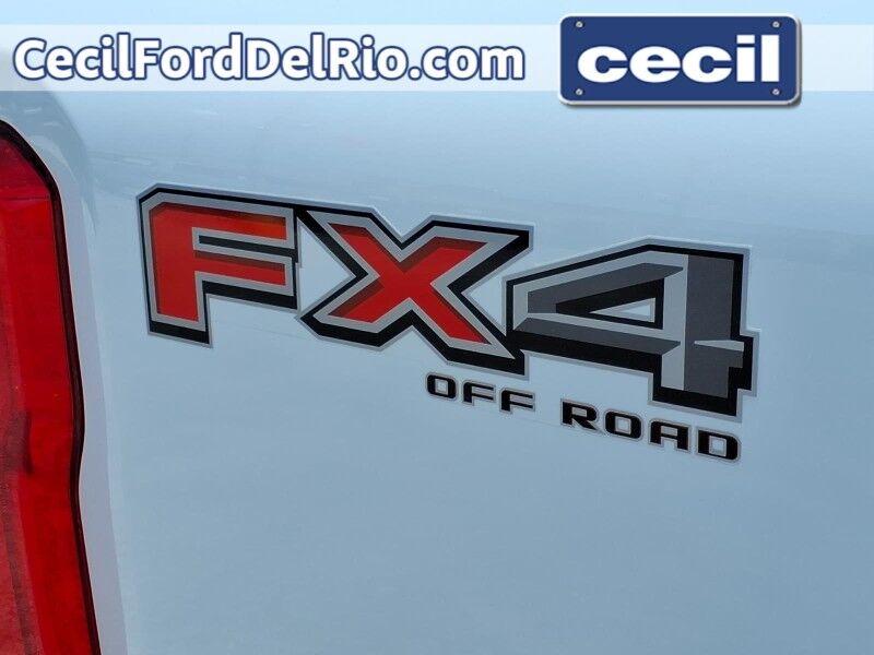 2024 Ford Super Duty F-350 SRW XLT Del Rio TX