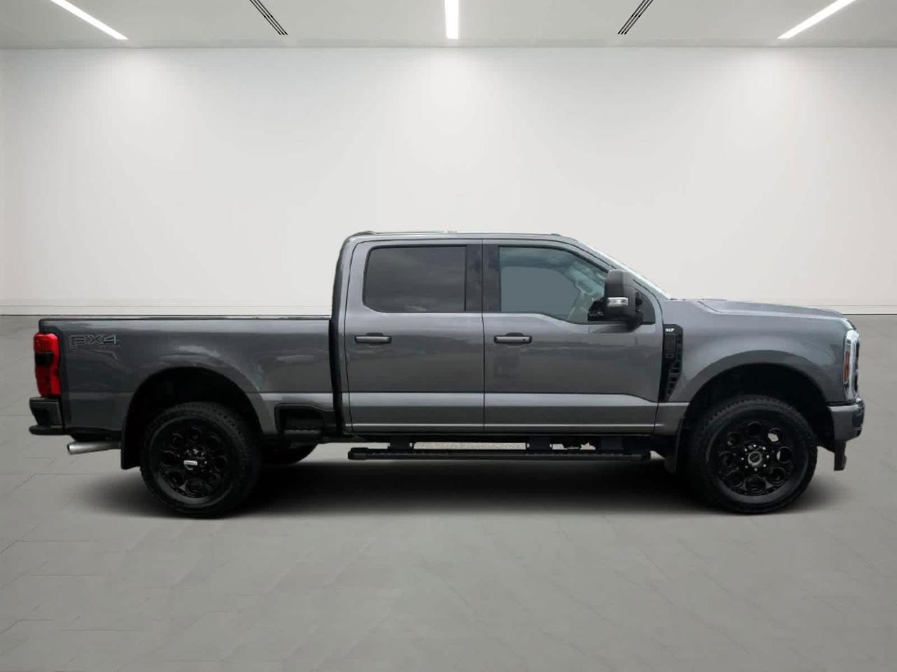 2024 Ford Super Duty F-350 SRW XLT Plymouth MA