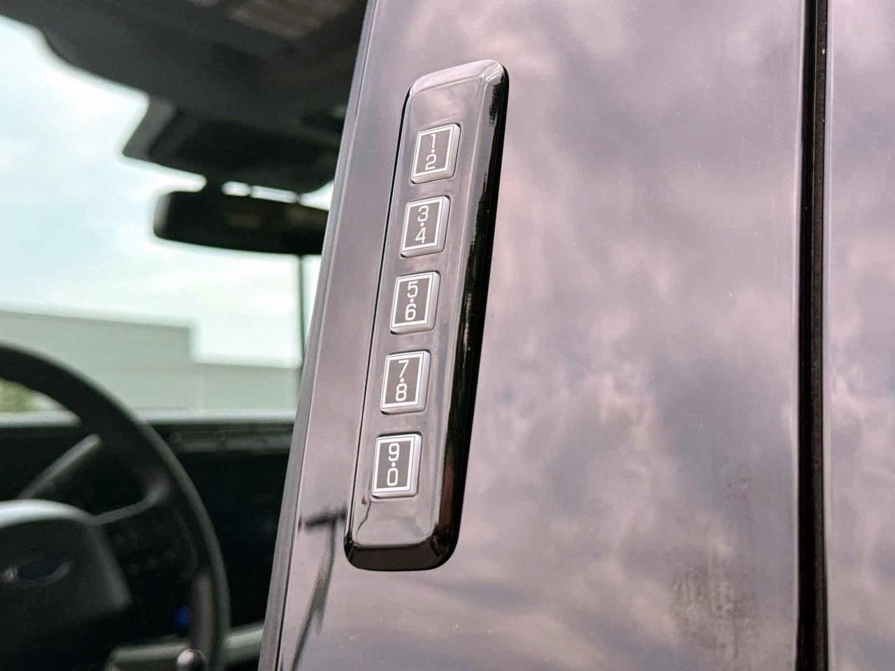 2024 Ford Super Duty F-350 SRW XLT Plymouth MA
